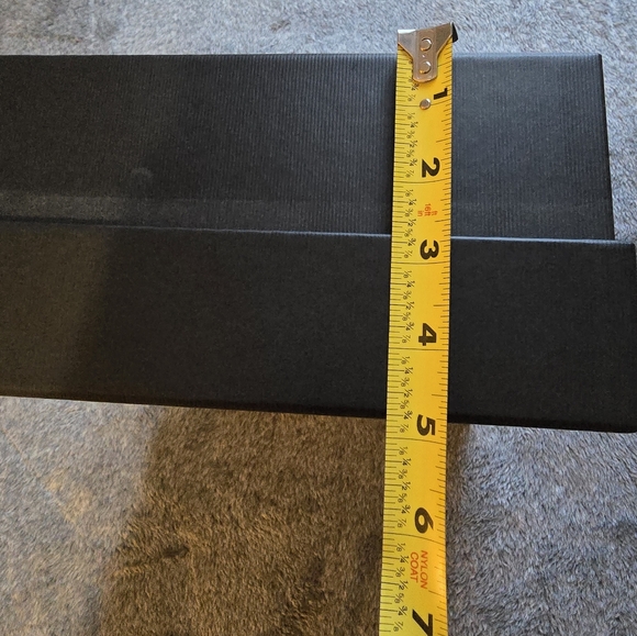 Gucci Box 12" x 9" x 5" - Picture 13 of 13